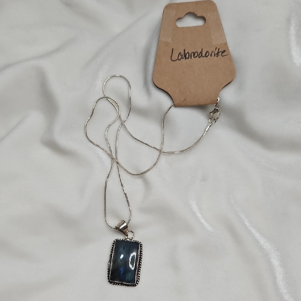 Flashy Labradorite Square Shape Natural Gemstone … - image 1